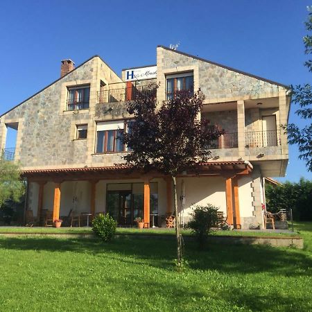 Hosteria La Moraleja Соларес Екстер'єр фото