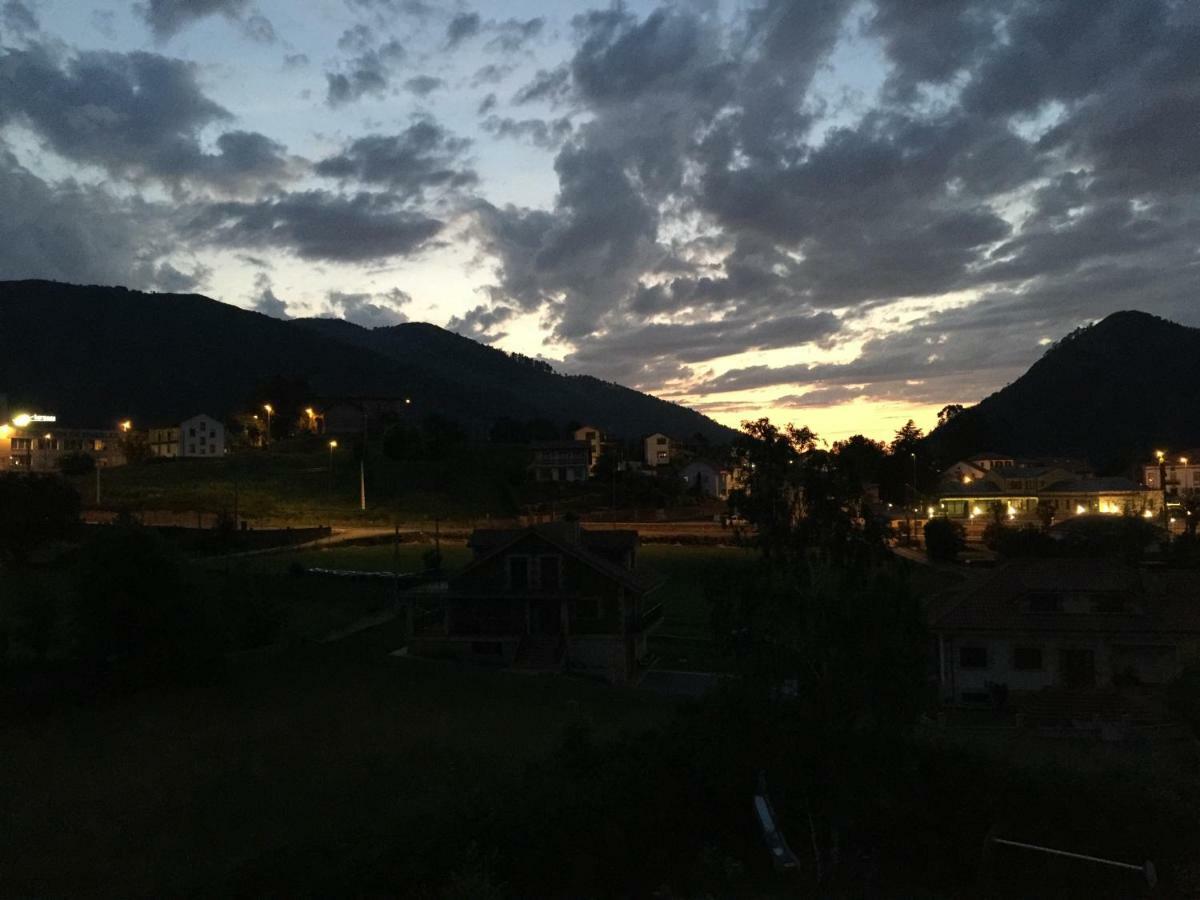 Hosteria La Moraleja Соларес Екстер'єр фото